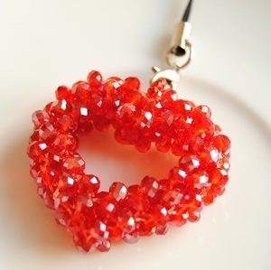 心形串珠手机链