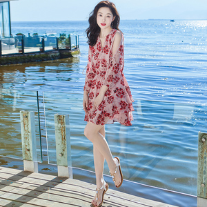 碎花连衣裙女法式温柔风仙女短裙红色小个子连衣裙旅游度假沙滩裙