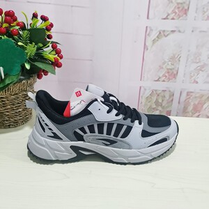 茂达运动鞋秋季新款明星同款户外登山鞋男网面防滑缓震徒步鞋t919