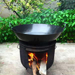 铁锅炖炉子