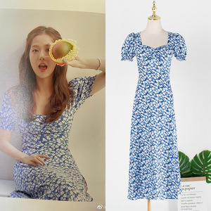 blackpink金智秀同款蓝色碎花显瘦方领复古短袖连衣裙新款长裙夏