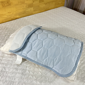 外贸超强冷感枕垫透气吸汗速干日式防滑凉感枕巾半包夏用式枕套