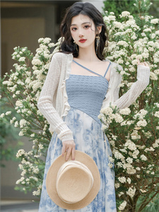 新中式水墨晕染国风连衣裙仙气超仙森系高级感蓝色吊带开衫两件套