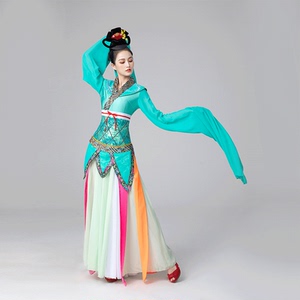水袖舞蹈服古典舞演出服女飘逸长袖甩袖踏歌演出服汉服惊鸿舞服装
