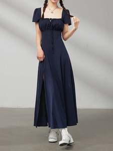 法式复古方领深蓝条纹连衣裙女2024夏新款收腰显瘦短袖气质长裙子