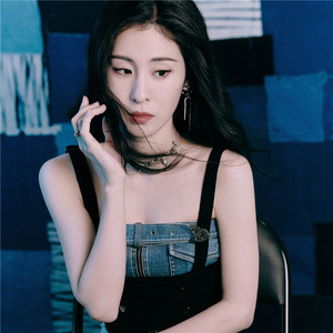 欧洲我们的歌张碧晨同款牛仔抹胸短款背心无袖洋气显瘦百搭上衣女