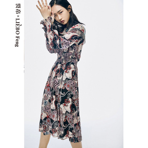 裂帛LIEBOFeng商场同款2024年设计师缎花纹流苏重磅蕾丝连衣裙