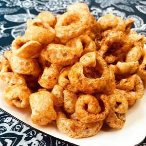 云南德宏芒市小吃 油炸猪皮手工泡皮 五香香辣两种口味80g