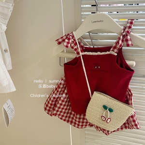 【乐恩童装】女童夏樱桃吊带+红格花苞裤两件套宝宝洋气格子套装