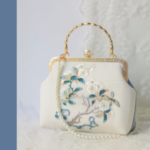 神隐原创白梅复古刺绣苏绣古风汉服包包旗袍口金包斜挎母亲节礼物