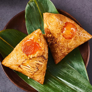 来伊份蛋黄肉粽子100g*5个鲜肉粽蜜枣梅干菜真空袋装嘉兴端午高考