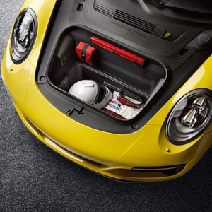 保时捷911前备箱