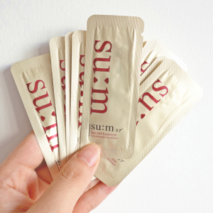 【10片】sum37苏秘呼吸魔法精华液小样1ml收毛孔修复皮肤调理痘痘