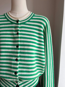 法式绿色条纹针织开衫女秋冬季小香风气质圆领撞色羊绒毛衣外套