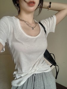 韩版大领口露锁骨t恤女夏季白色圆领宽松休闲短袖低领小众上衣潮
