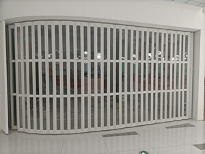 铝合金弧形折叠门伸缩推拉隔断门吊轨透明水晶汽车美容商场店铺门