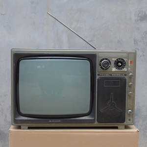 民俗怀旧老物件凯歌牌14寸黑白老式电视机陈列展厅电影道具农家乐