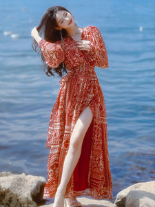 海边度假连衣裙高级感拍照沙滩裙2024新款高端长裙子飘逸超仙女夏