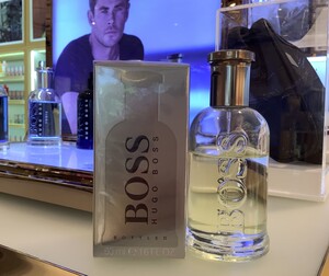 香港代购 hugo boss波士 bottled自信男士淡香水50/100ml 木质调