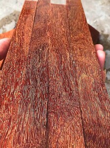 爆满金星小叶紫檀木料老料烟斗发簪二胡唢呐原木雕刻弹弓刀柄镇尺
