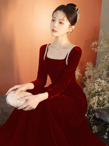 丝绒新娘敬酒服高级感2023新款长袖订婚连衣裙红色礼服回门秋冬季