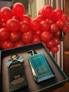 英国laanbasa莱昂芭莎高端洗护俩件套装礼盒洗发水护发素生日礼物