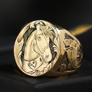 定制手工雕刻林赛雕金马到功成马头戒指18k黄金个性霸气龙鱼指环