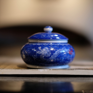 景德镇 春风祥玉 老贵和祥 邹俊窑制 冰蓝龙纹茶叶罐