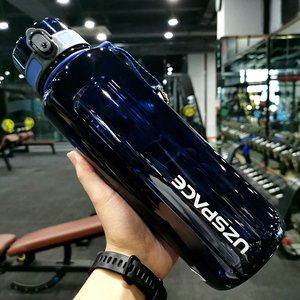 2000ml运动健身太空水杯夏季户外便携高颜值大号水壶男耐高温水瓶