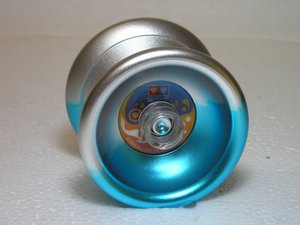 奥迪双钻 火力少年王3 光明使者  合金悠悠球  原盒带防伪标签