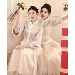 中式伴娘服冬季2023新款香槟色姐妹团礼服长裙女高级小众冬天加厚
