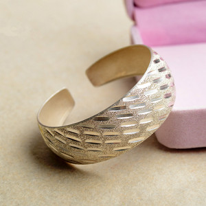 宽边银手镯开口