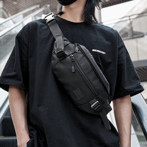 潮牌日系胸包男士ins简约单肩包腰包背包小挎包运动防水斜挎包男