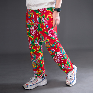 东北大红花衣服男