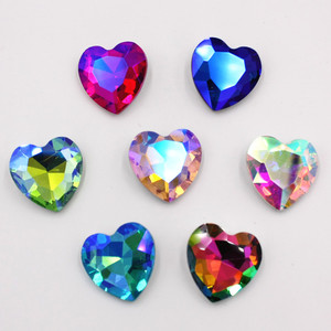 爱心形状七彩色镀银玻璃水晶宝石奖励孩子饰品礼物挖宝游戏道具