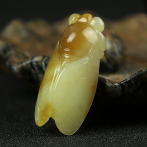 玉知了蝉吊坠翡翠