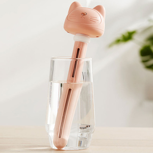 小猫咪手持加湿器空气香薰家用卧室迷你可爱款喷雾小型车载便捷式车用