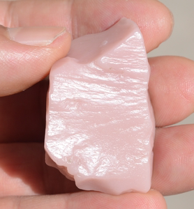 【德玉轩】和田玉戈壁料桃花玉原石籽料戈壁玉重23.9克