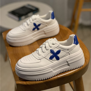 四叶草厚底小白鞋女夏2022新款女鞋秋季十字板鞋真皮运动休闲鞋潮