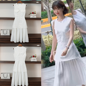 30三十而已钟晓芹毛晓彤同款白色连衣裙衣服女裙子无袖而立毛小彤