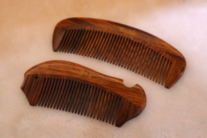 谭木匠yhwat0602 yhwat0505微凹黄檀木梳子不伤发送妈妈送长