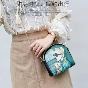 时尚百搭韩版小方包手拿包女包贝壳手提包彩绘卡通多功能手机包