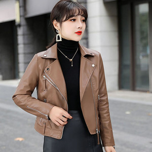 2020年秋季咖色皮衣女韩版外套短款单色休闲水洗pu皮夹克拉链宽松