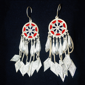 彝族耳环大凉山民族风彝式吊坠传统手工艺纯银打造彝家彝女首饰品