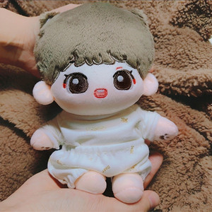 20cm防弹少年团娃娃毛绒公仔v金泰亨玩偶裸娃 玩具生日礼物 现货