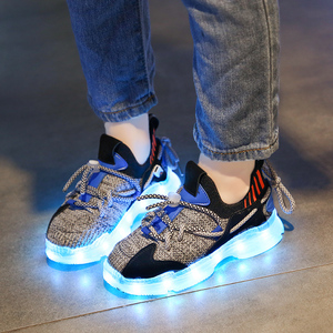 秋季带灯的鞋子发光椰子鞋男童闪灯鞋儿童亮灯鞋中童夜光鞋大童男