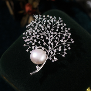 日本T家同款 高定系列 珊瑚碧树 天然珍珠锆石优雅气质羽毛胸针