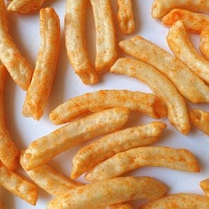 空心脆薯条散装称重空心薯条薯片土豆条方管零食酒吧ktv膨化食品