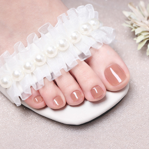 指甲油裸色涂脚