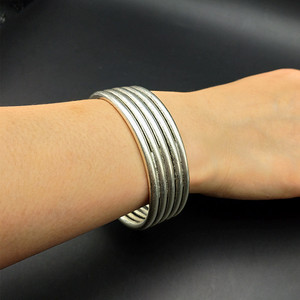 民族风设计小清新宽圈手镯简约多环手工苗银素面刻花细手环极细女